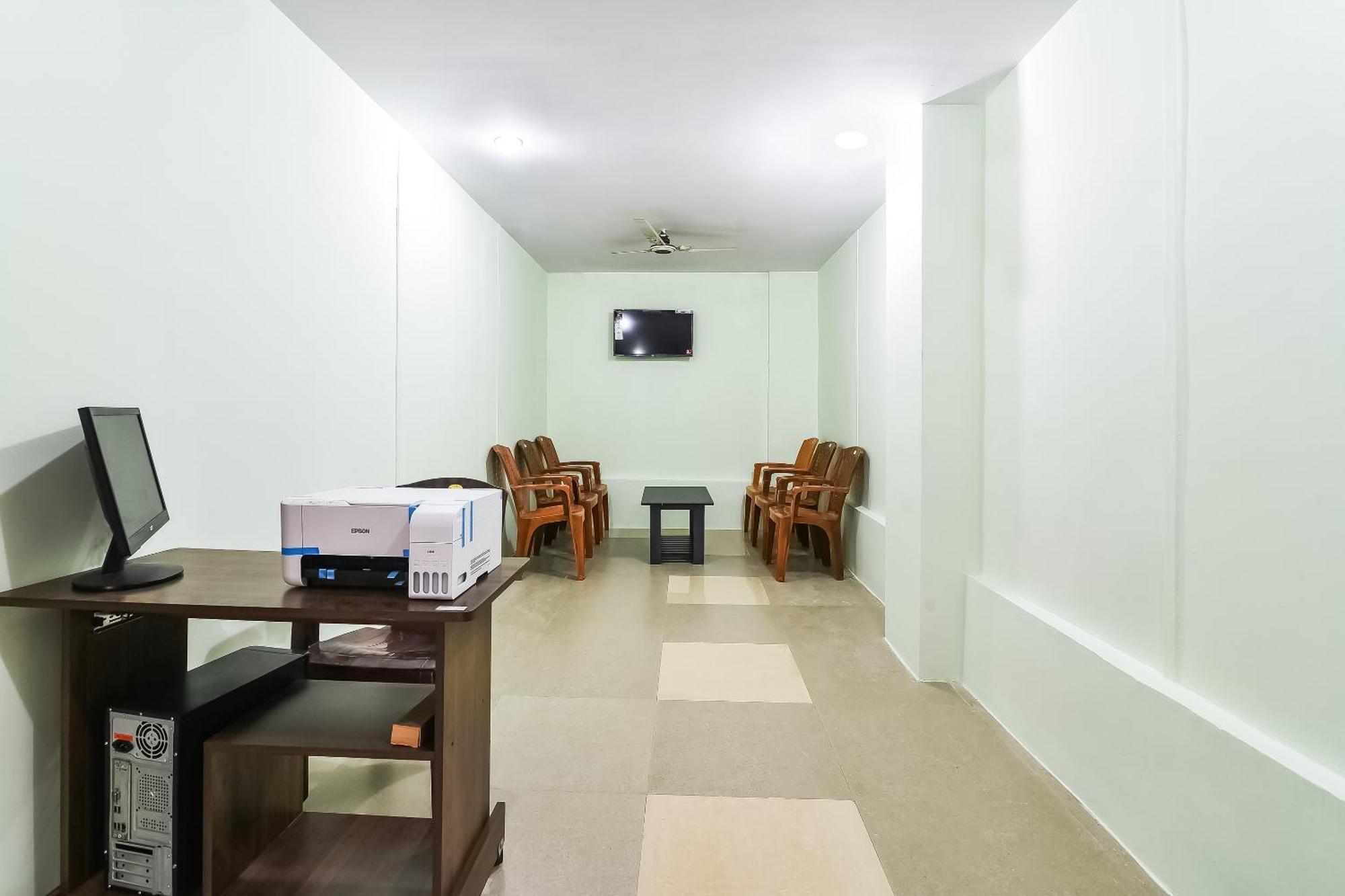 Hotel O Kartikeya Park View Residency Chittoor Esterno foto