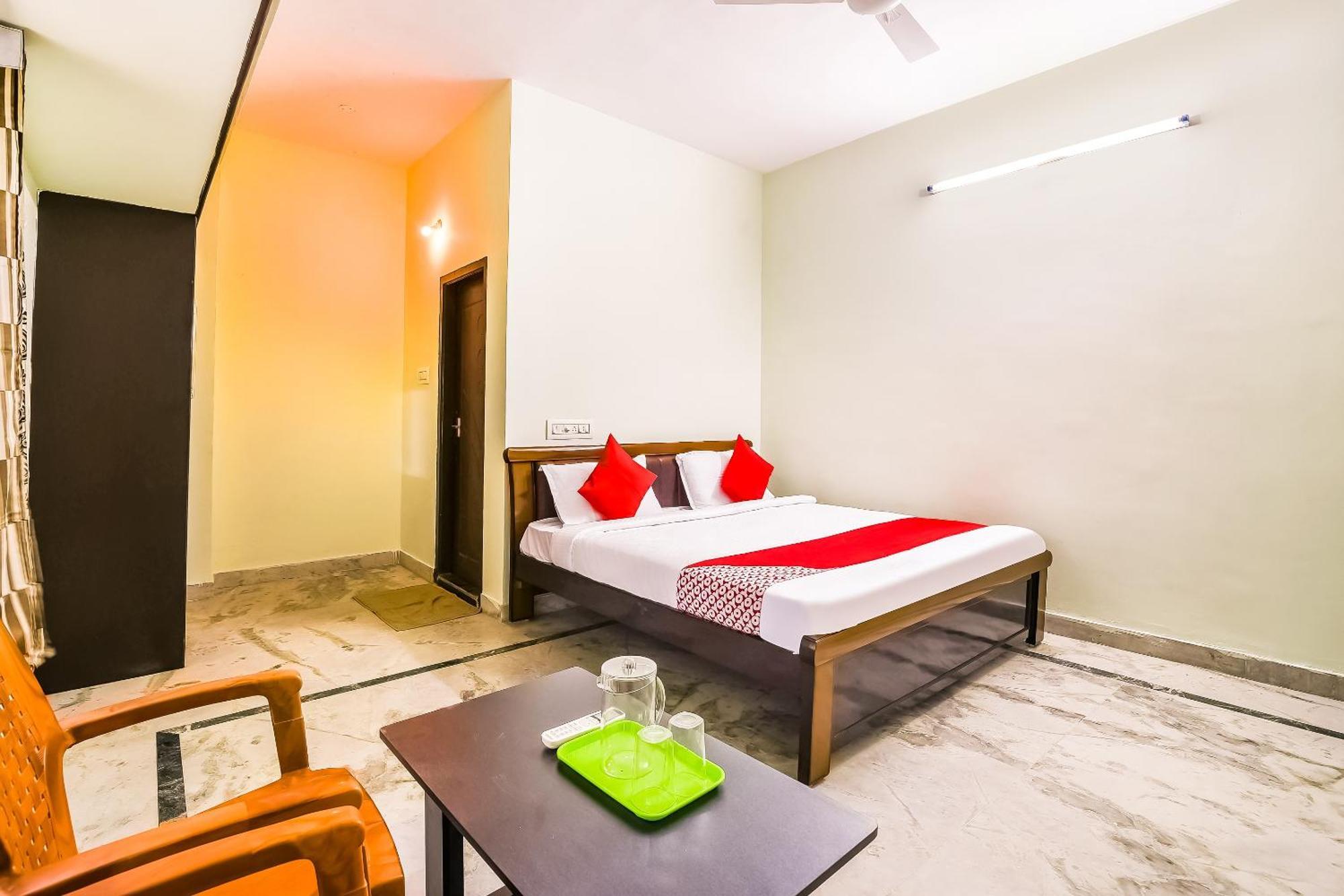 Hotel O Kartikeya Park View Residency Chittoor Esterno foto