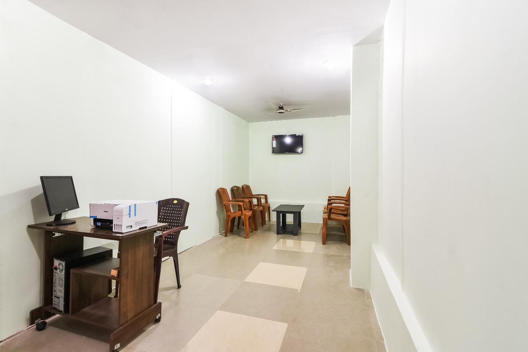 Hotel O Kartikeya Park View Residency Chittoor Esterno foto